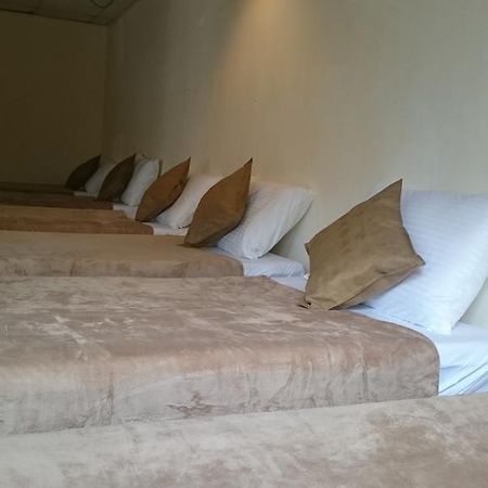 Chateau Beatrice Tagaytay City Exterior foto