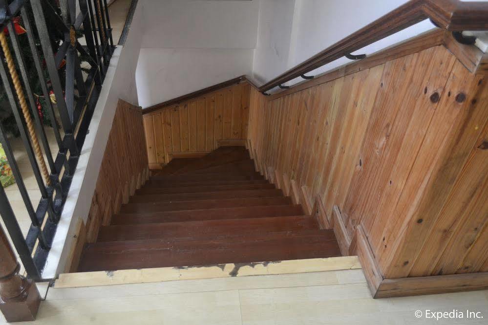 Chateau Beatrice Tagaytay City Exterior foto